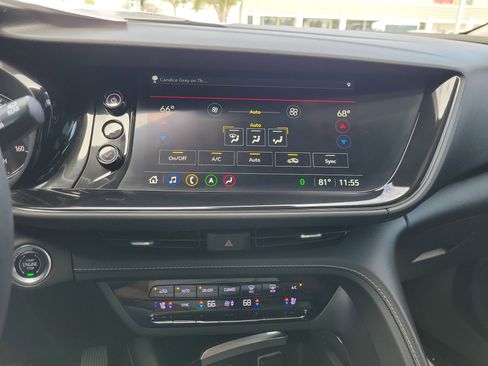 Certified 2023 Buick Envision Avenir image 25