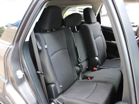 Used 2019 Dodge Journey SE w/ Connectivity Group image 13