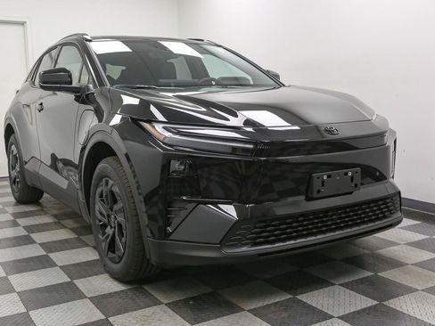 New 2026 Toyota C-HR AWD/4WD image 2