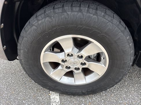 Used 2012 Toyota 4Runner SR5 RWD image 10