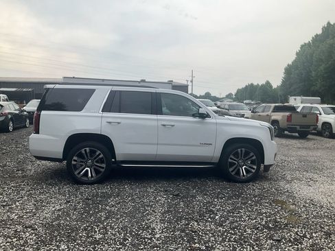Used 2019 GMC Yukon SLT w/ HD Trailering Package RWD image 4