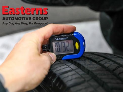 Used 2023 Jeep Gladiator Sport image 27