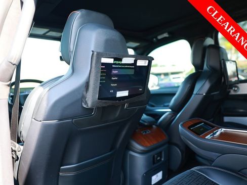Used 2025 Lincoln Navigator Black Label AWD/4WD image 34