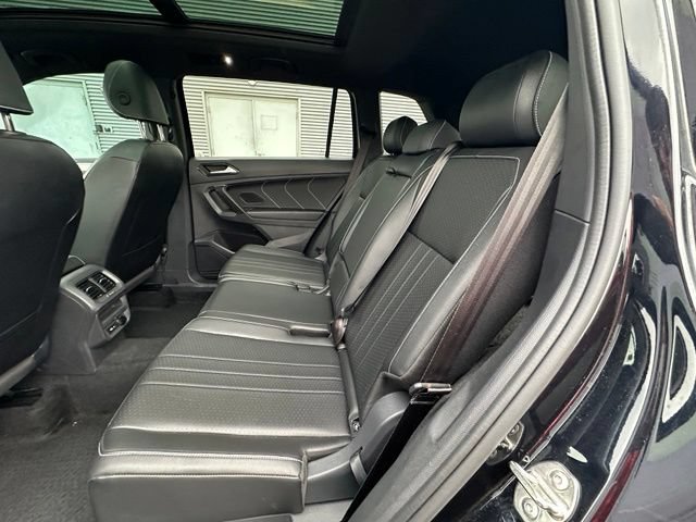 Certified 2024 Volkswagen Tiguan SE R-Line AWD/4WD image 27