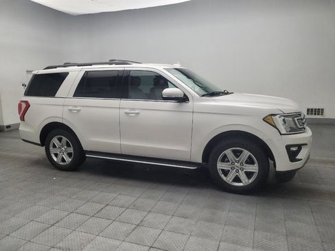 Used 2019 Ford Expedition XLT w/ Equipment Group 202A AWD/4WD image 11