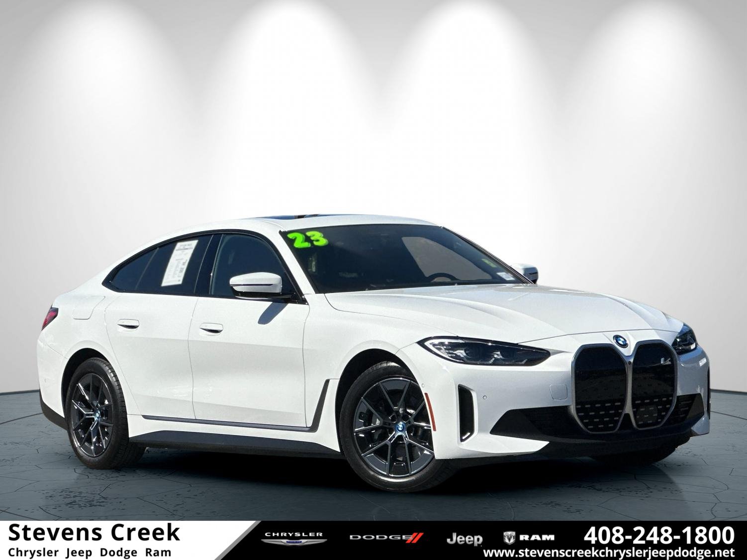 Used 2023 BMW i4 eDrive35 RWD image 1
