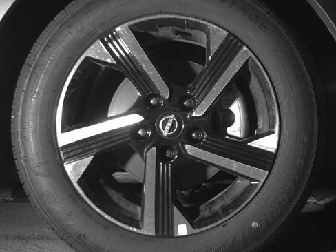 Used 2025 Nissan Sentra SV FWD image 13