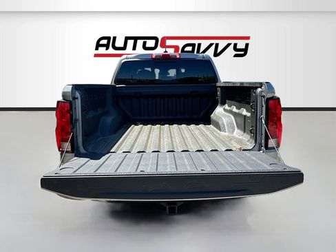 Used 2026 Chevrolet Colorado W/T AWD/4WD image 25