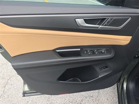 New 2026 Volkswagen Atlas Cross Sport SEL image 15