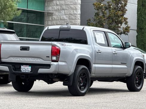 Used 2019 Toyota Tacoma TRD Sport w/ Technology Package RWD image 4