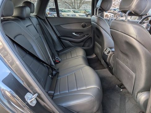 Used 2021 Mercedes-Benz GLC 300 4MATIC image 23