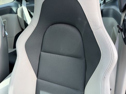 Certified 2018 Porsche 911 Carrera 4S image 5