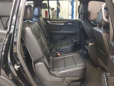 Used 2024 GMC Acadia Elevation AWD/4WD image 31