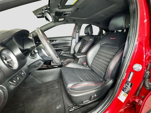 Used 2023 Kia Forte GT w/ GT2 Package FWD image 2