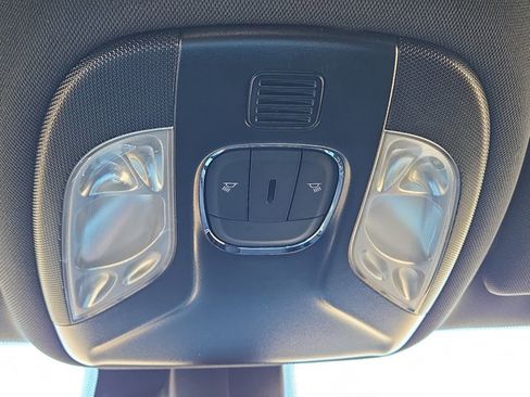 New 2026 Jeep Compass Latitude image 28