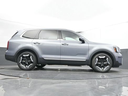 Used 2025 Kia Telluride S image 54