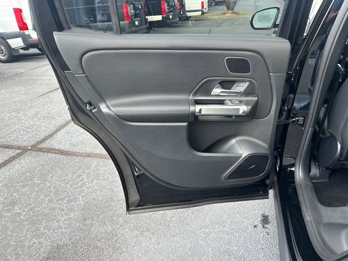 New 2026 Mercedes-Benz GLB 250 image 24