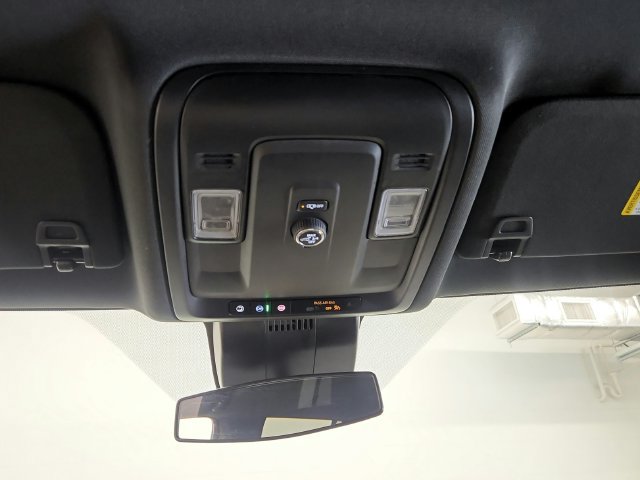 Used 2025 Chevrolet Tahoe LT AWD/4WD image 39