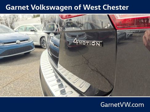 Certified 2023 Volkswagen Tiguan SE w/ Panoramic Sunroof Package AWD/4WD image 39