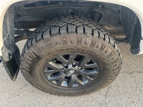 Used 2023 Toyota Tacoma SR5 image 18