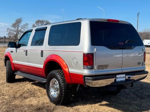 Used 2003 Ford Excursion XLT image 4
