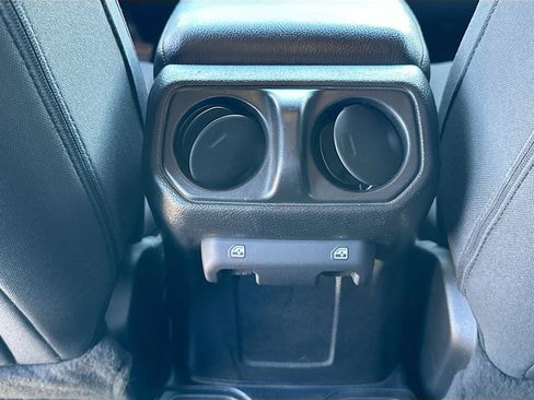 Used 2020 Jeep Gladiator Sport w/ Quick Order Package 24S AWD/4WD image 22