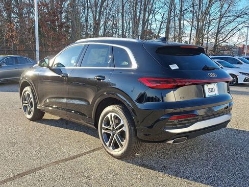 New 2025 Audi Q5 Premium image 3