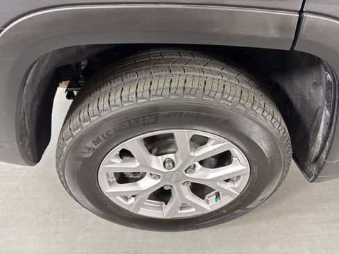 Used 2022 Jeep Grand Cherokee Limited w/ Trailer Tow Prep Group (B) image 10