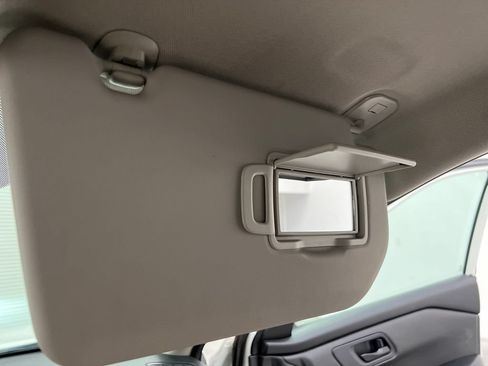 Used 2024 Nissan Rogue S FWD image 66
