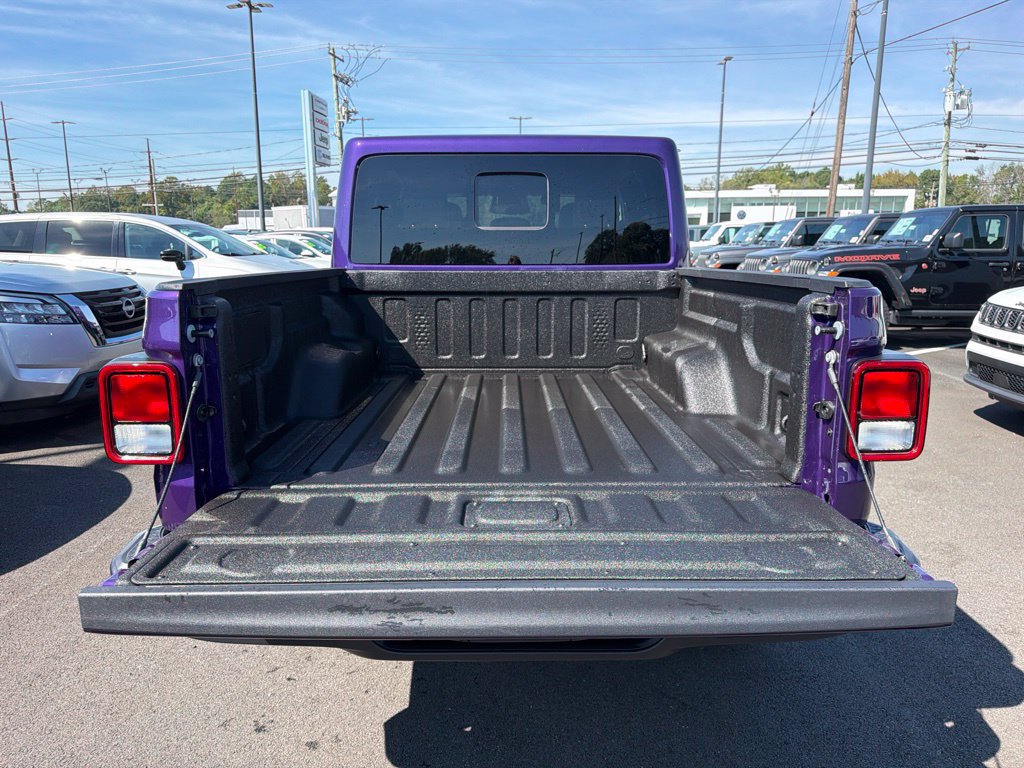 New 2026 Jeep Gladiator Sport AWD/4WD image 19