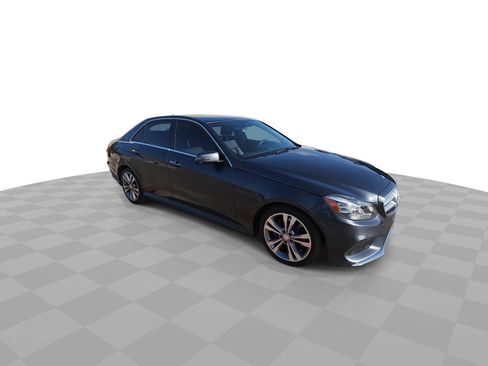 Used 2015 Mercedes-Benz E 350 Sedan image 2