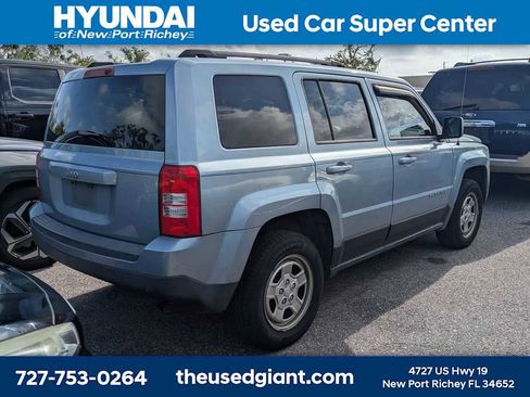 Used 2014 Jeep Patriot Sport w/ Power Value Group FWD image 2