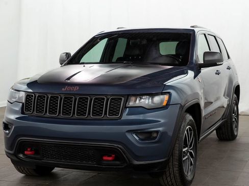 Used 2020 Jeep Grand Cherokee Trailhawk image 4