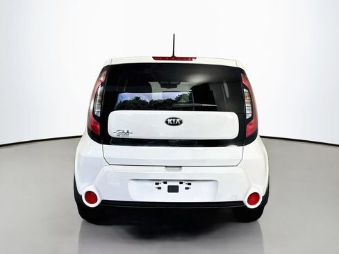 Used 2016 Kia Soul ! FWD image 7