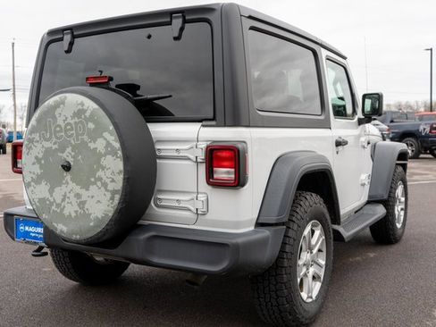 Used 2020 Jeep Wrangler Sport image 6