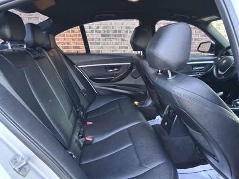 Used 2016 BMW 328i Sedan RWD image 12