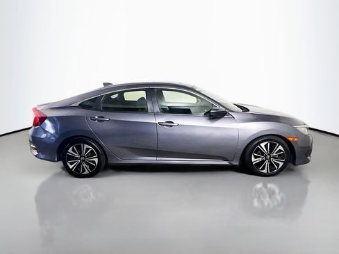 Used 2018 Honda Civic EX-T image 11