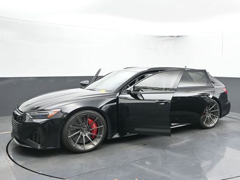 Used 2022 Audi RS 6 w/ Carbon Optic Package image 50