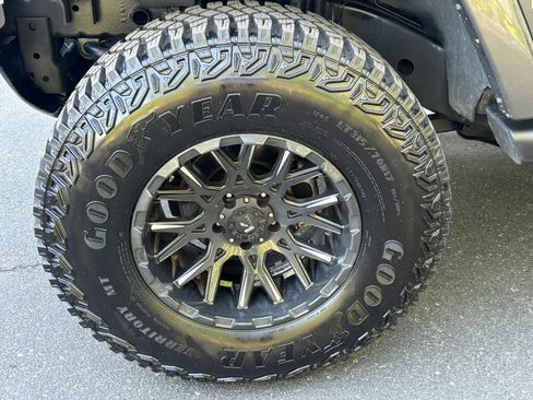 Used 2014 Jeep Wrangler Unlimited Sahara w/ Dual Top Group AWD/4WD image 35