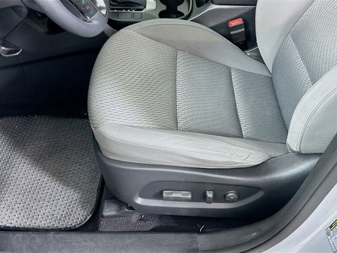 Used 2017 Hyundai Santa Fe SE image 19