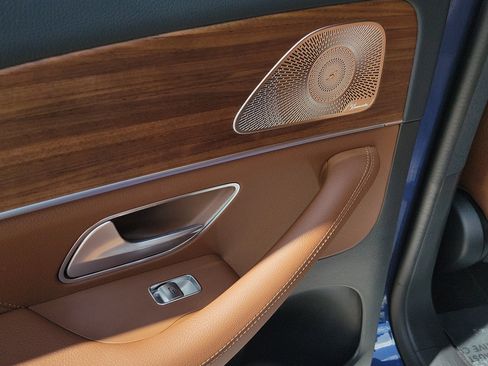 Certified 2026 Mercedes-Benz GLE 450 4MATIC image 12