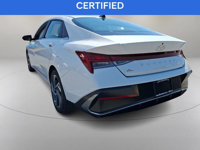 Used 2025 Hyundai Elantra SEL FWD image 4