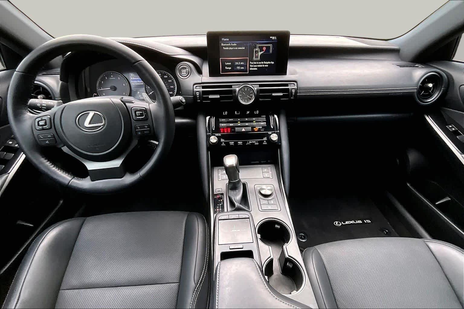 Used 2023 Lexus IS 300 w/ Comfort Package RWD image 16