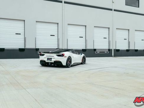 Used 2018 Ferrari 488 GTB RWD image 67