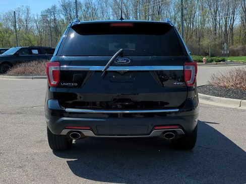 Used 2018 Ford Explorer Limited w/ Equipment Group 301A AWD/4WD image 7