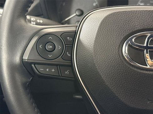 Used 2023 Toyota Corolla Cross AWD Hybrid image 17