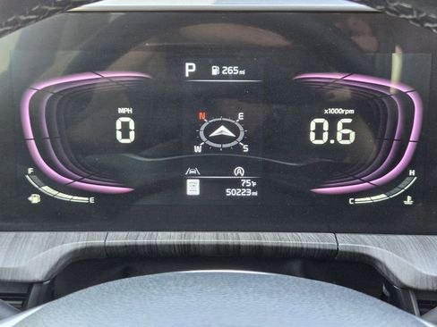 Certified 2024 Kia Telluride EX w/ EX Captain's Chair Package image 14