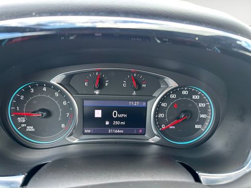 Used 2023 Chevrolet Traverse RS AWD/4WD image 19