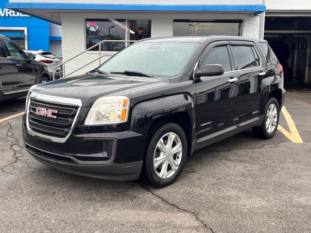 Used 2017 GMC Terrain SLE FWD image 2