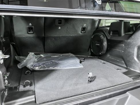 Used 2021 Jeep Wrangler Unlimited Rubicon AWD/4WD image 13